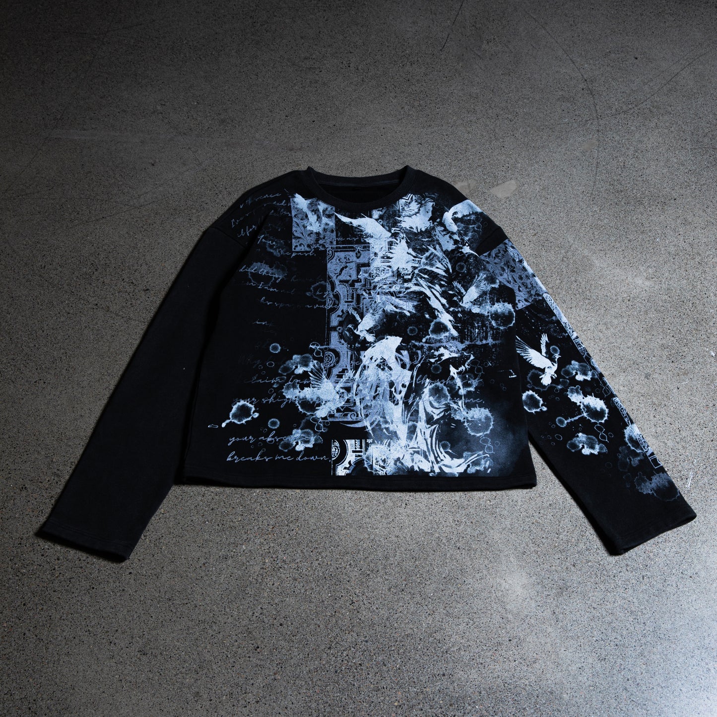 "POETIC CHOAS” LONGSLEEVE (BLACK)